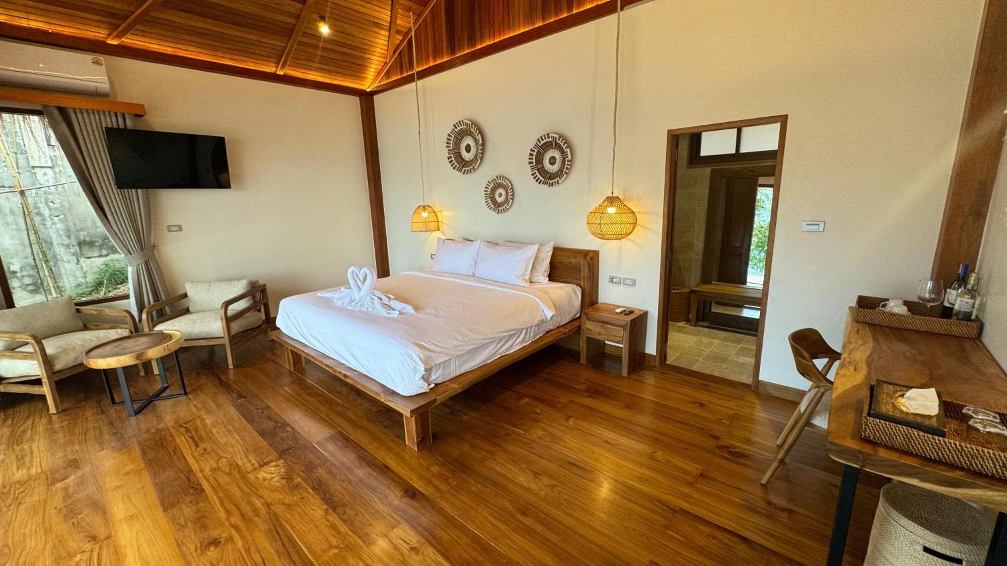 Ten Moons Sunset Villas เกาะหลีเป๊ะ ภายนอก รูปภาพ