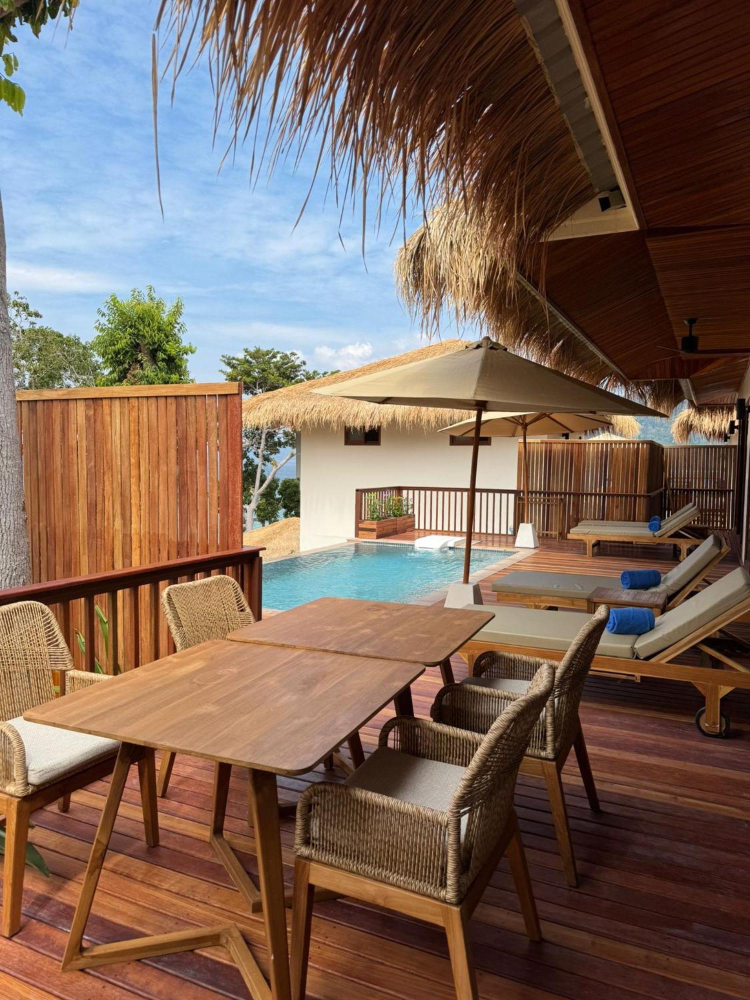 Ten Moons Sunset Villas เกาะหลีเป๊ะ ภายนอก รูปภาพ